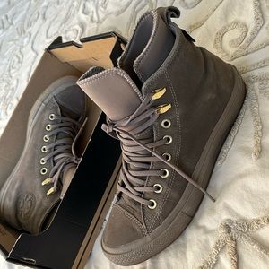 Converse high top leather insulated size 10